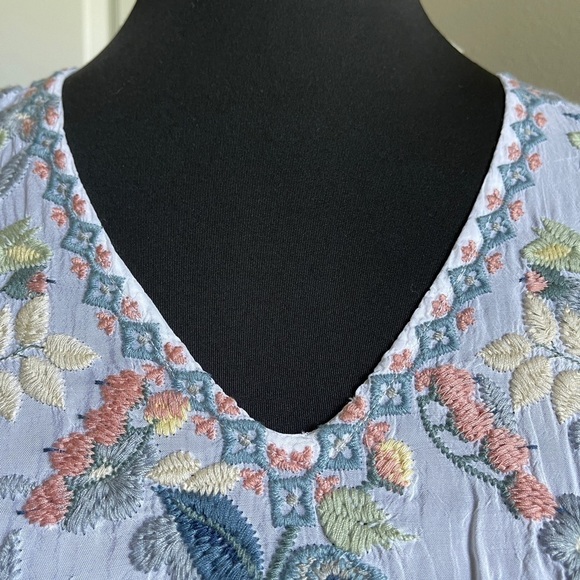 Johnny Was Azalia Floral Embroidered Tunic Top | Size M | NWT Boho Lace Trim - Picture 7 of 13
